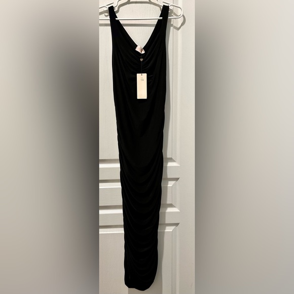 NWT Club London Off Shoulder Black Ruched Bodycon Midi Dress - Picture 2 of 8
